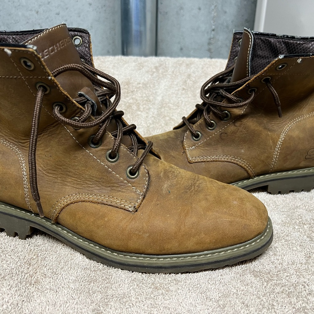 Skechers Men's Tan Leather Boots